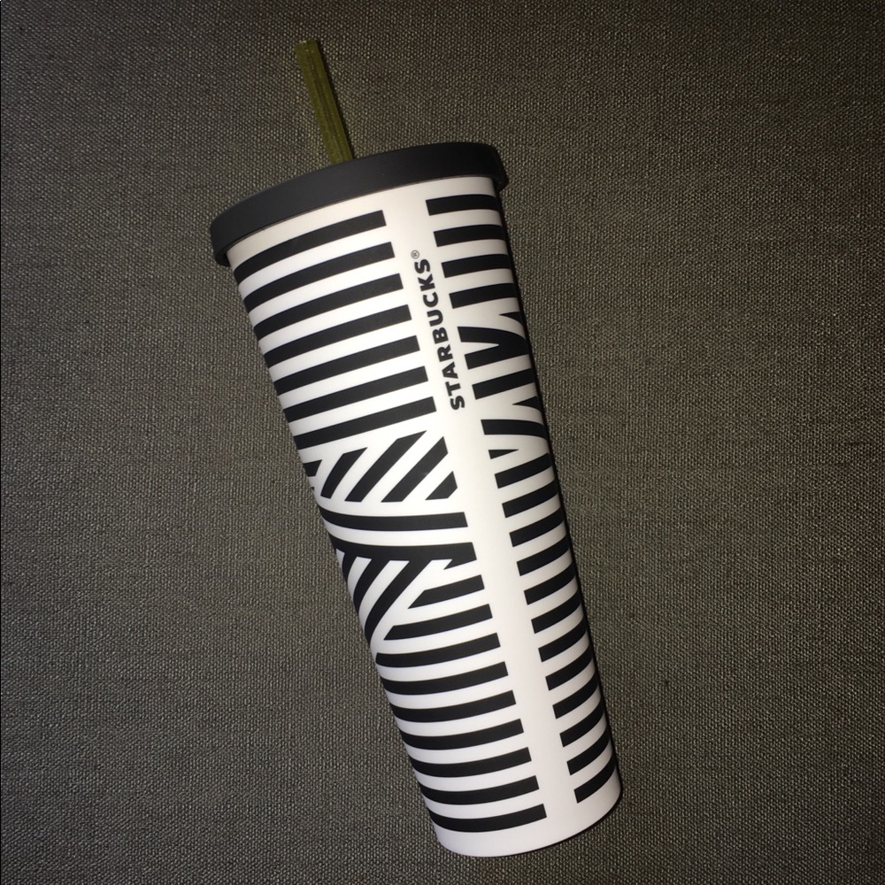 SOLD❌NEW Starbucks stripe optical illusion tumbler